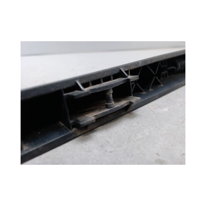 BRAS ESSUIE-GLACE ARRIERE RENAULT CLIO