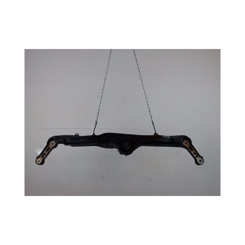 TRAVERSE INFERIEURE ARMATURE AVANT VOLKSWAGEN GOLF III 92-97