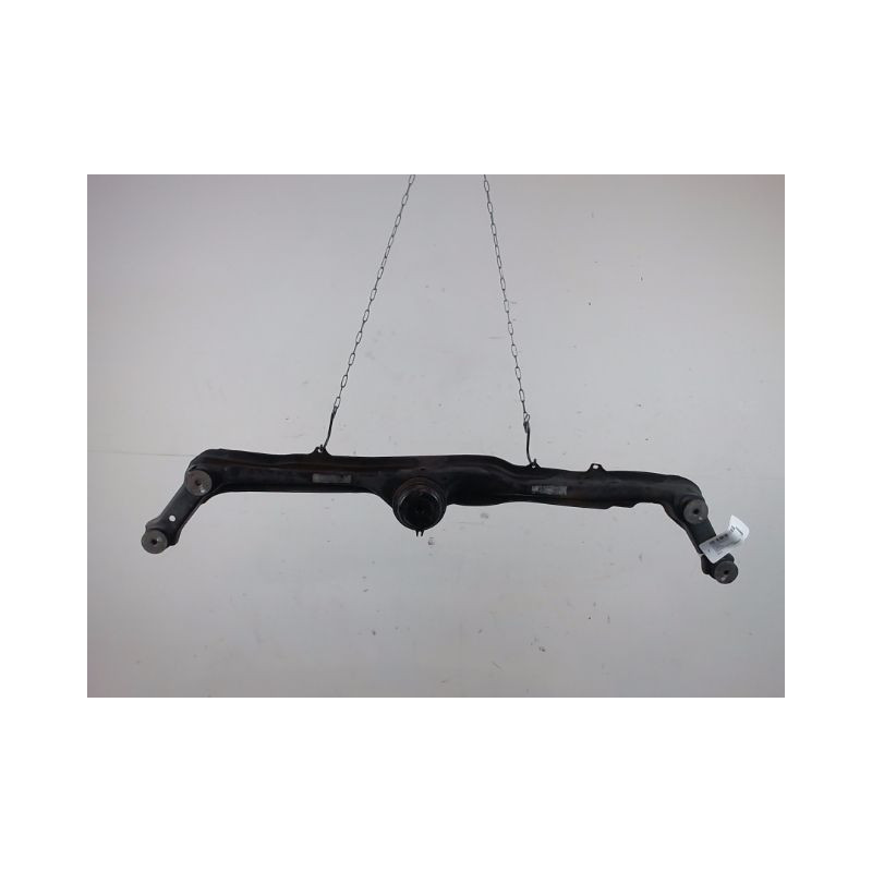TRAVERSE INFERIEURE ARMATURE AVANT VOLKSWAGEN GOLF III 92-97