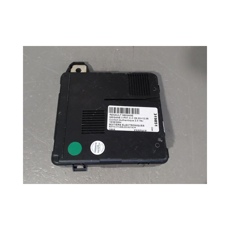 BOITE A FUSIBLES RENAULT MEGANE II PH1 C.C 03-05