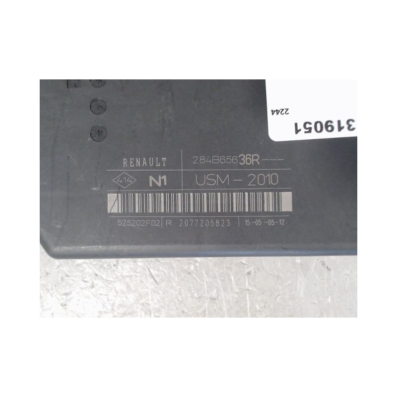 BOITE A FUSIBLES RENAULT LAGUNA III 2007-