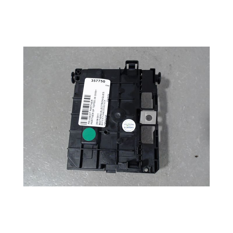 BOITE A FUSIBLES PEUGEOT PARTNER TEPEE 2008-