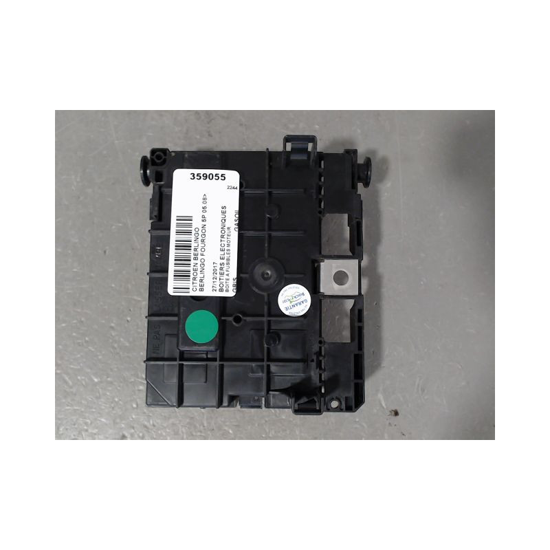 BOITE A FUSIBLES CITROEN BERLINGO FOURGON 08-