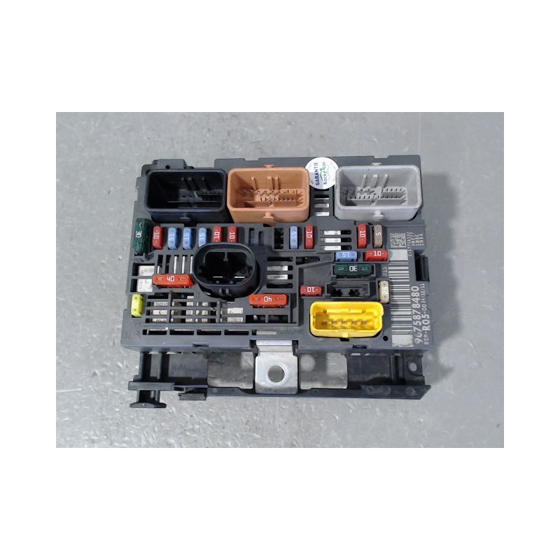 BOITE A FUSIBLES PEUGEOT 308 2011-