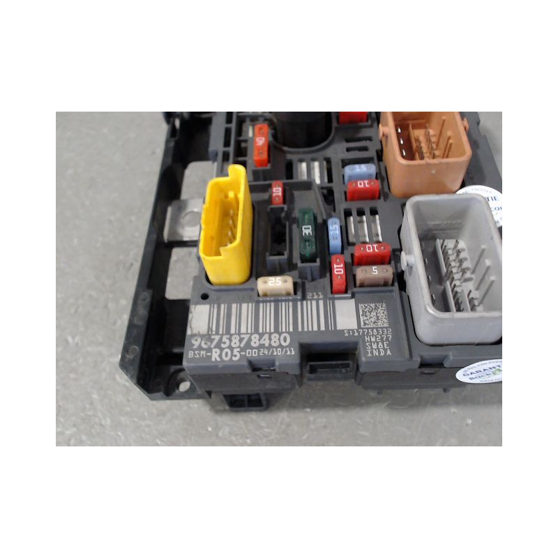 BOITE A FUSIBLES PEUGEOT 308 2011-