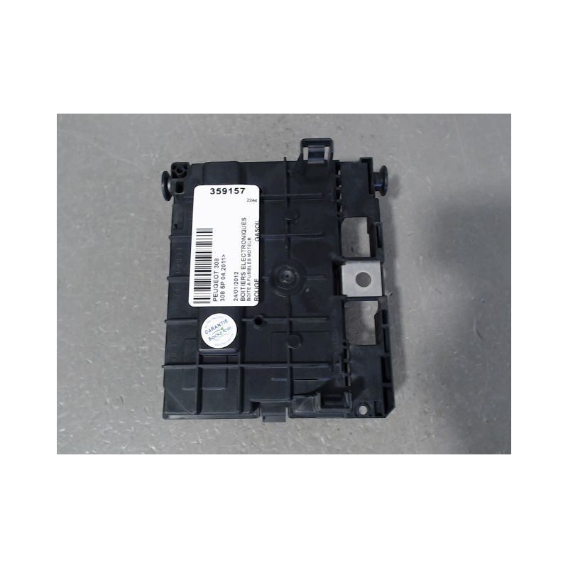 BOITE A FUSIBLES PEUGEOT 308 2011-