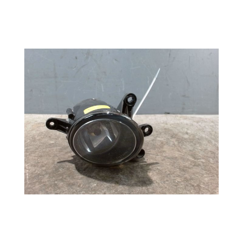 PHARE ANTIBROUILLARD AVANT DROIT AUDI A4 CABRIOLET