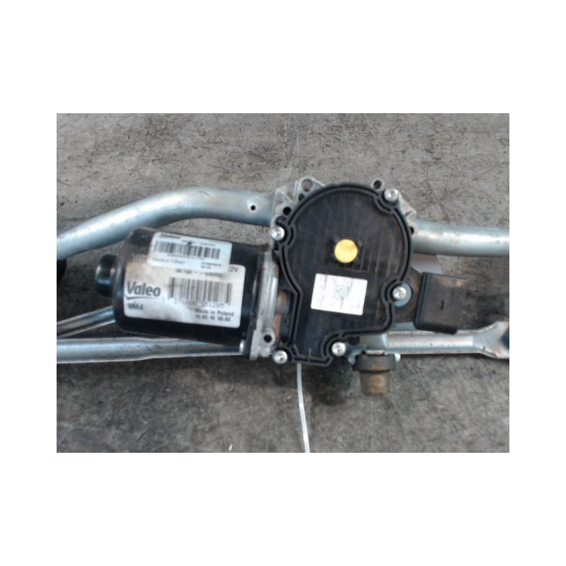 MOTEUR ESSUIE-GLACE AVANT HYUNDAI I20