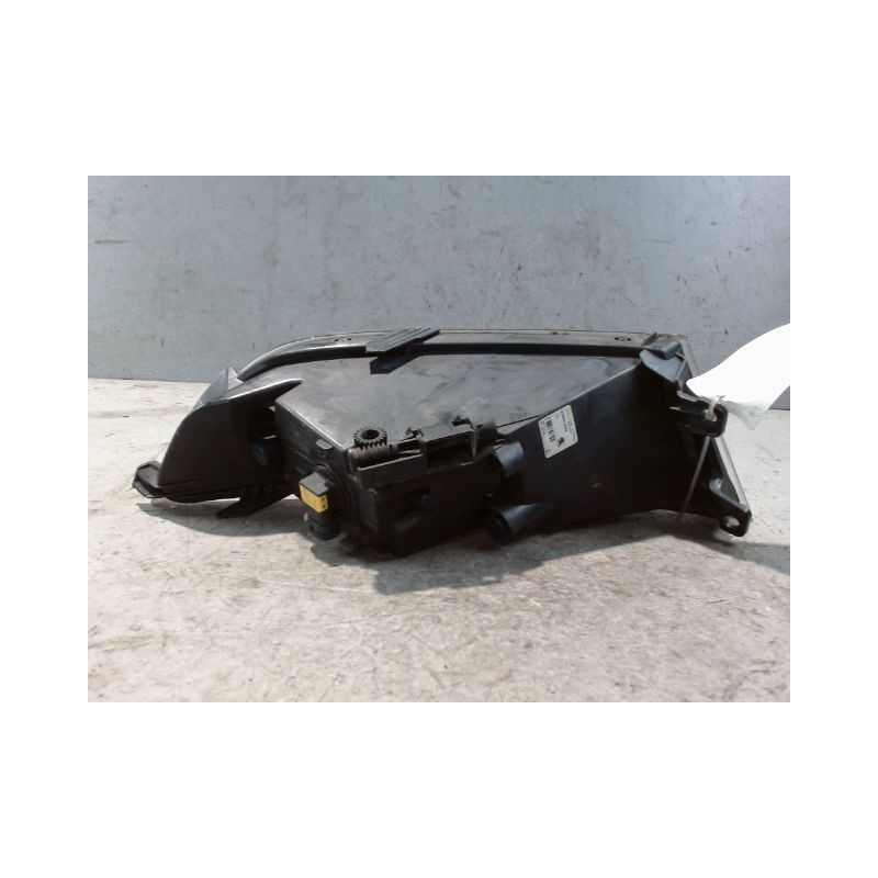 PHARE ANTIBROUILLARD AVANT GAUCHE SKODA FABIA BREAK 2008-