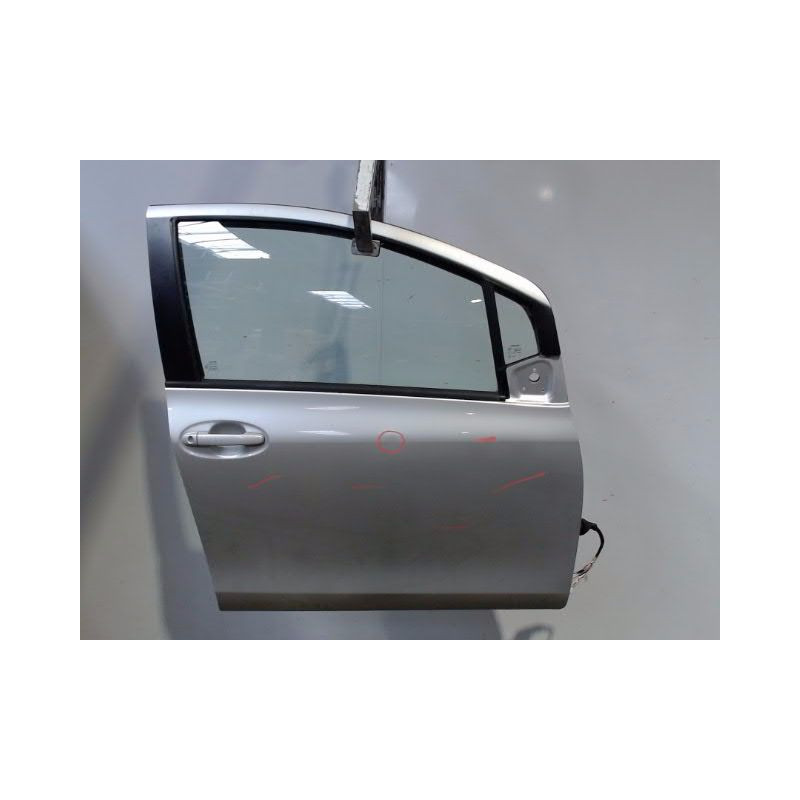 PORTE AVANT DROIT TOYOTA YARIS 2005-