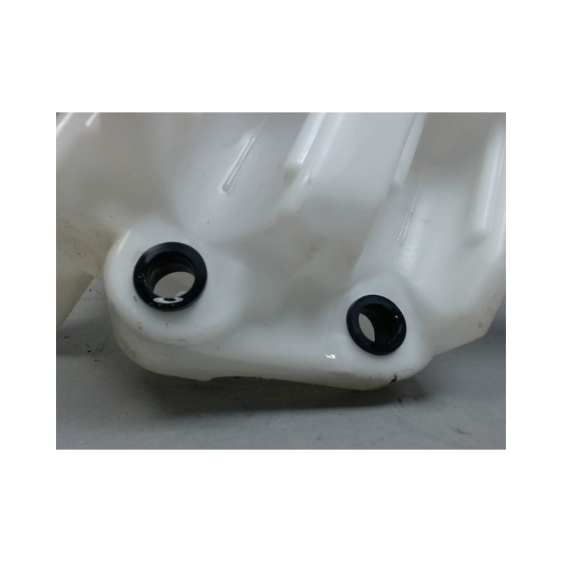 RESERVOIR LAVE-GLACE AVANT TOYOTA VERSO 2010-