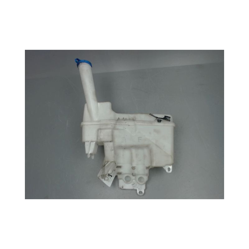 RESERVOIR LAVE-GLACE AVANT TOYOTA AYGO 5P