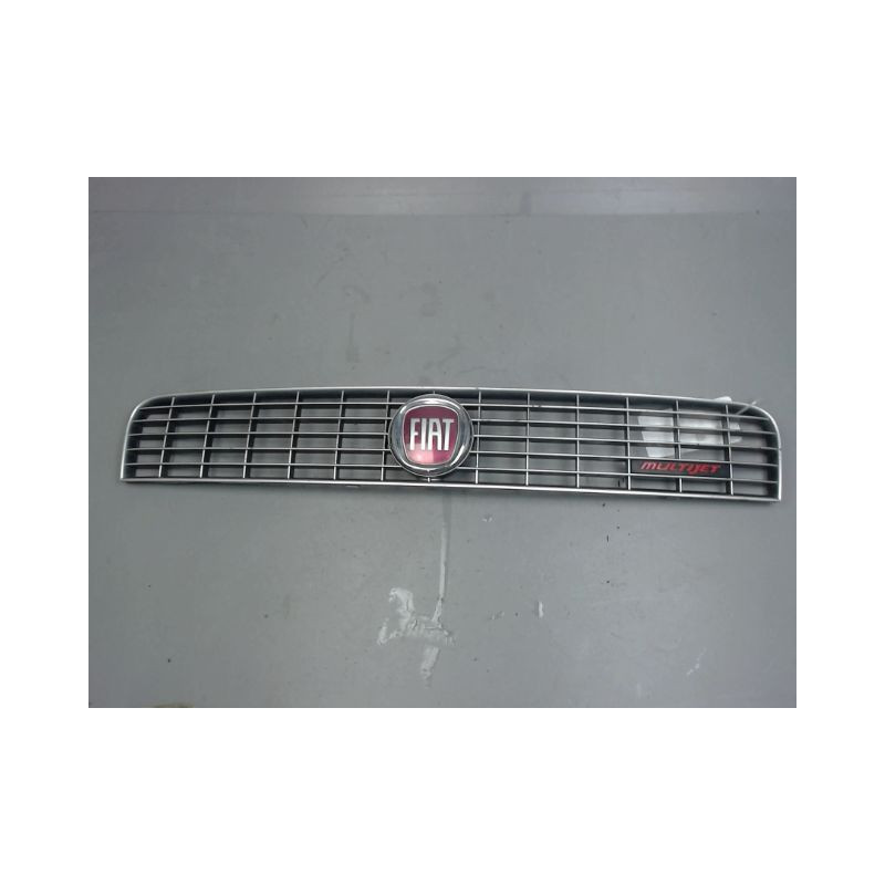 GRILLE CALANDRE FIAT GRANDE PUNTO 2005-
