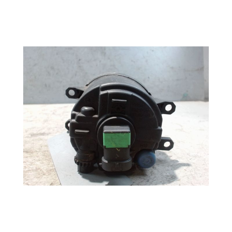 PHARE ANTIBROUILLARD AVANT DROIT TOYOTA RAV4 2006