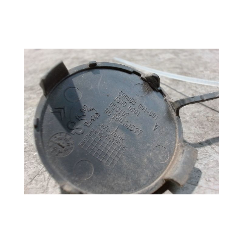 OBTURATEUR COUVRE CROCHET DE BOUCLIER AR PEUGEOT 2008
