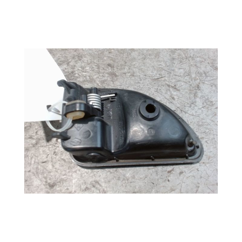 POIGNEE INTERIEURE PORTE AVANT DROIT RENAULT KANGOO 2003-2007