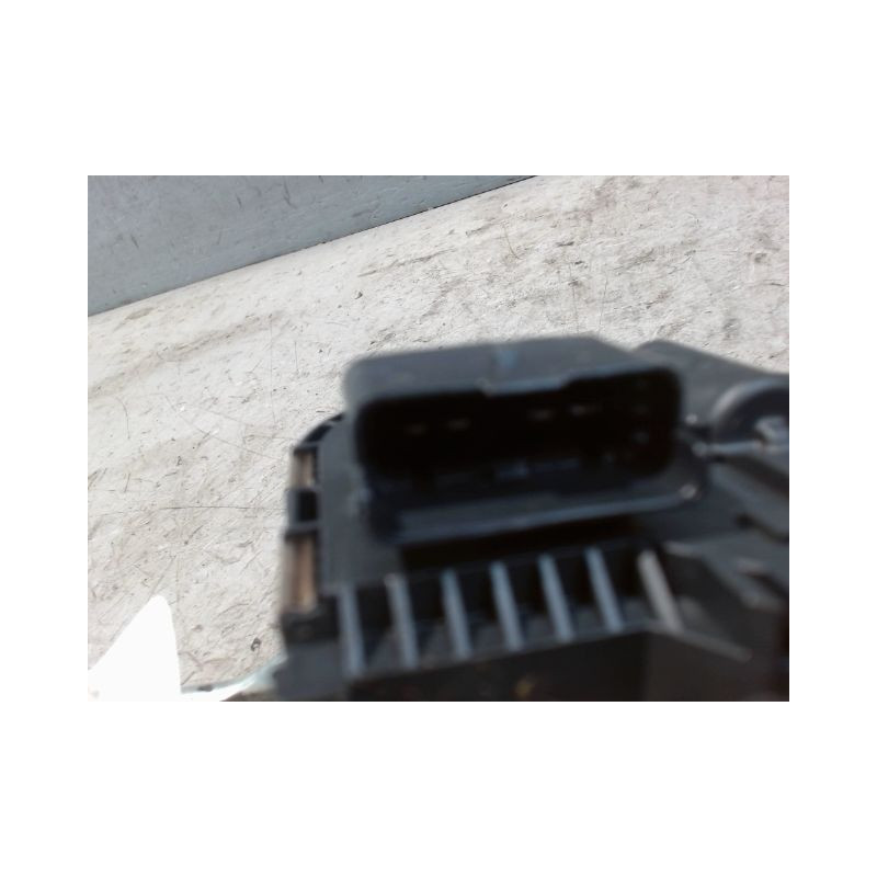 MOTEUR ESSUIE-GLACE AVD PEUGEOT 3008 2009-