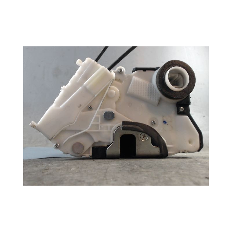 SYSTEME CONDAMNATION AVANT DROIT TOYOTA YARIS 2005-