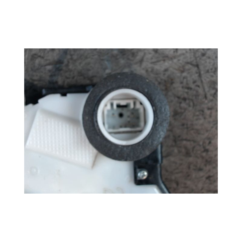 SYSTEME CONDAMNATION AVANT DROIT TOYOTA YARIS 2005-