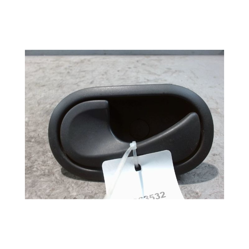 POIGNEE INTERIEURE PORTE AVANT GAUCHE RENAULT KANGOO