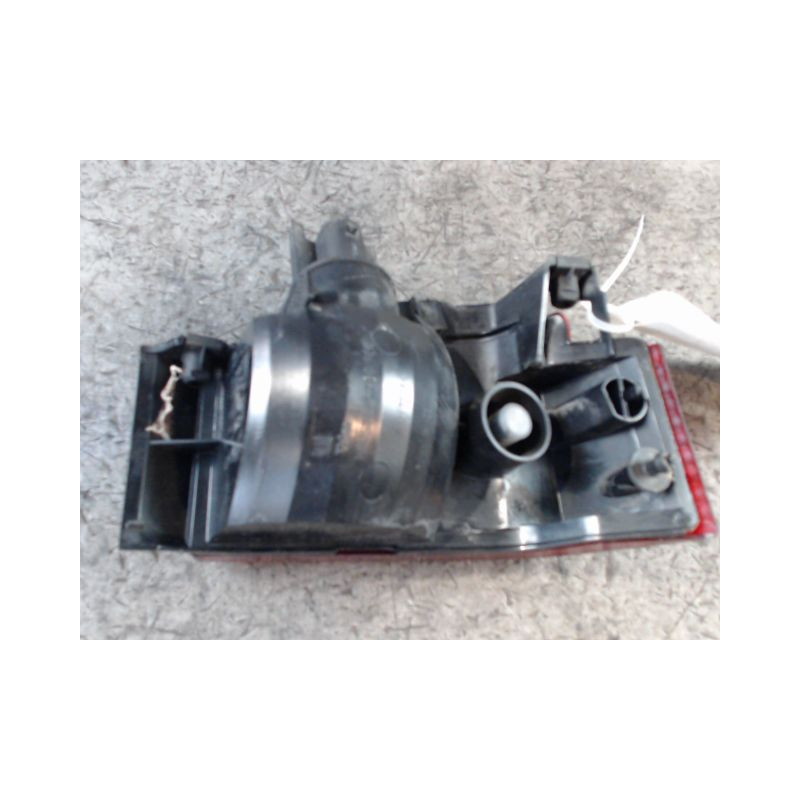 FEU BROUILLARD ARRIERE GAUCHE OPEL MERIVA 2006-