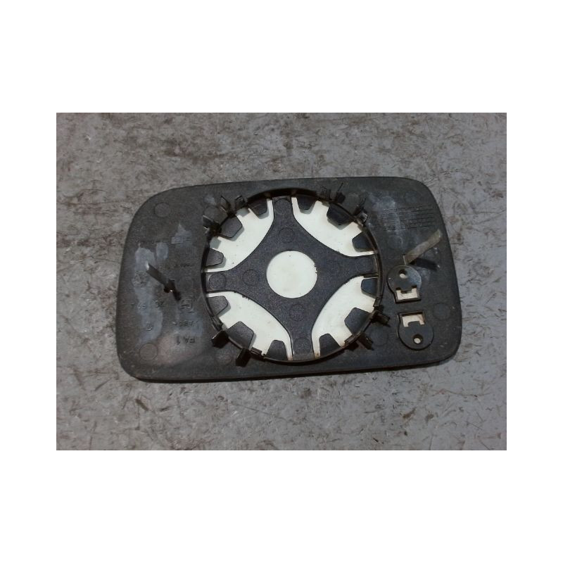 GLACE RETROVISEUR EXT D VOLKSWAGEN POLO 94-99
