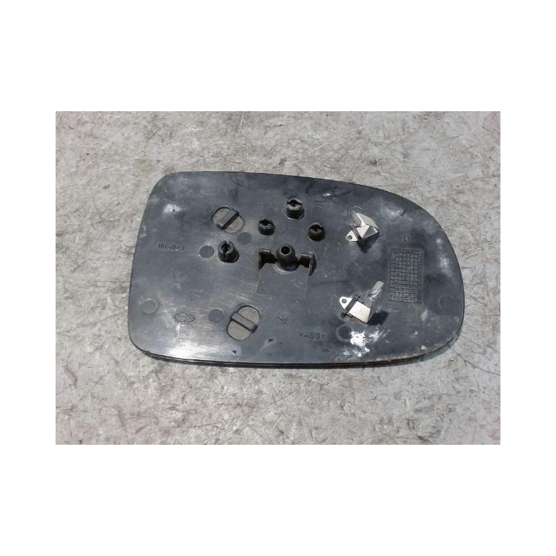 GLACE RETROVISEUR EXT G OPEL CORSA 2000-8.2003