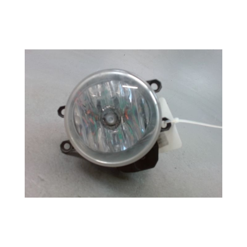 PHARE ANTIBROUILLARD AVANT DROIT TOYOTA YARIS 2005-