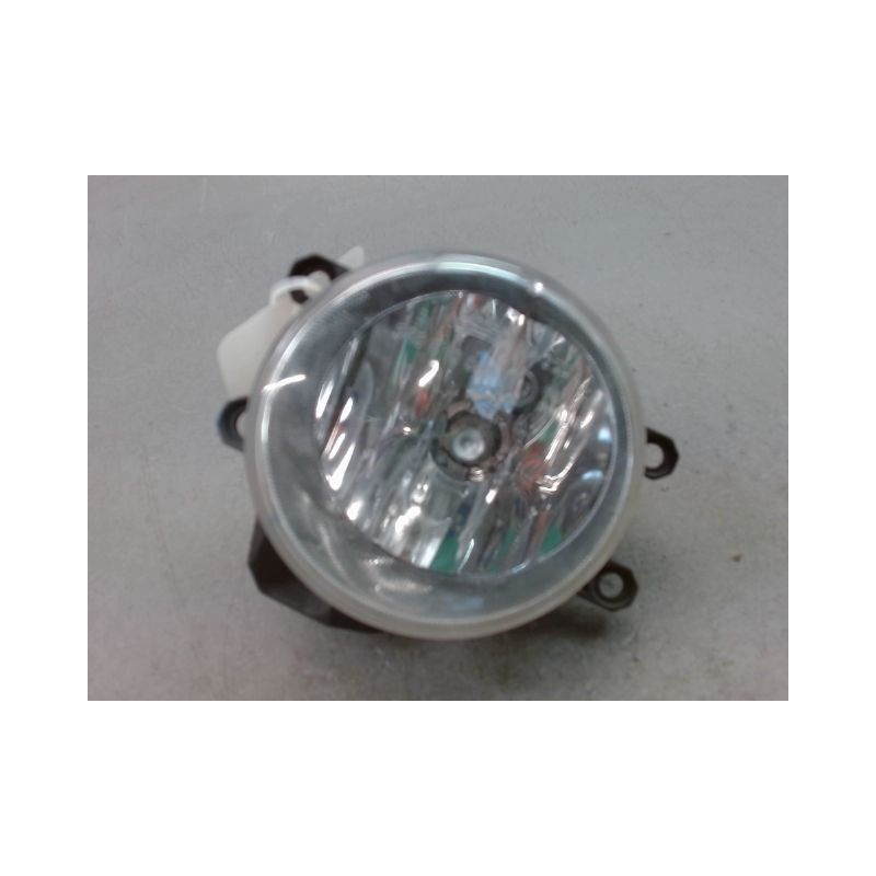 PHARE ANTIBROUILLARD AVANT GAUCHE TOYOTA YARIS 2005-