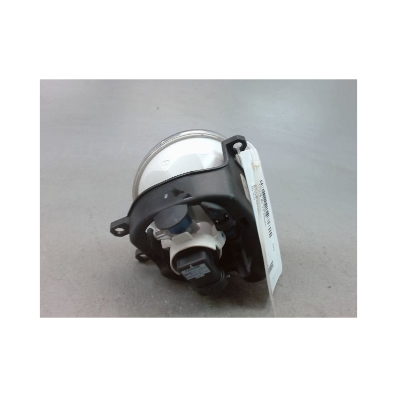 PHARE ANTIBROUILLARD AVANT GAUCHE TOYOTA YARIS 2005-