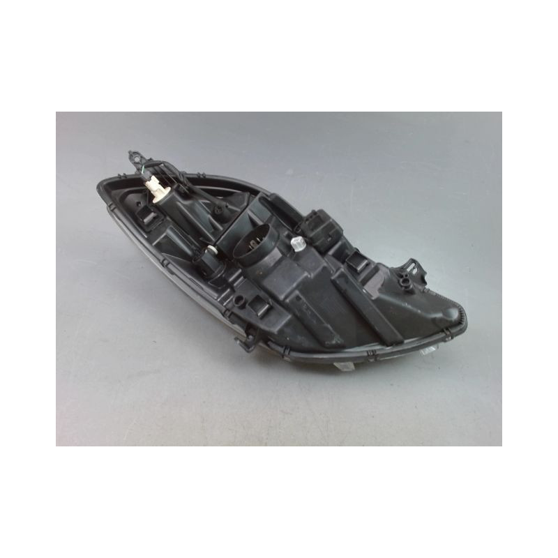 PHARE GAUCHE TOYOTA YARIS II Phase 2 2009-2011