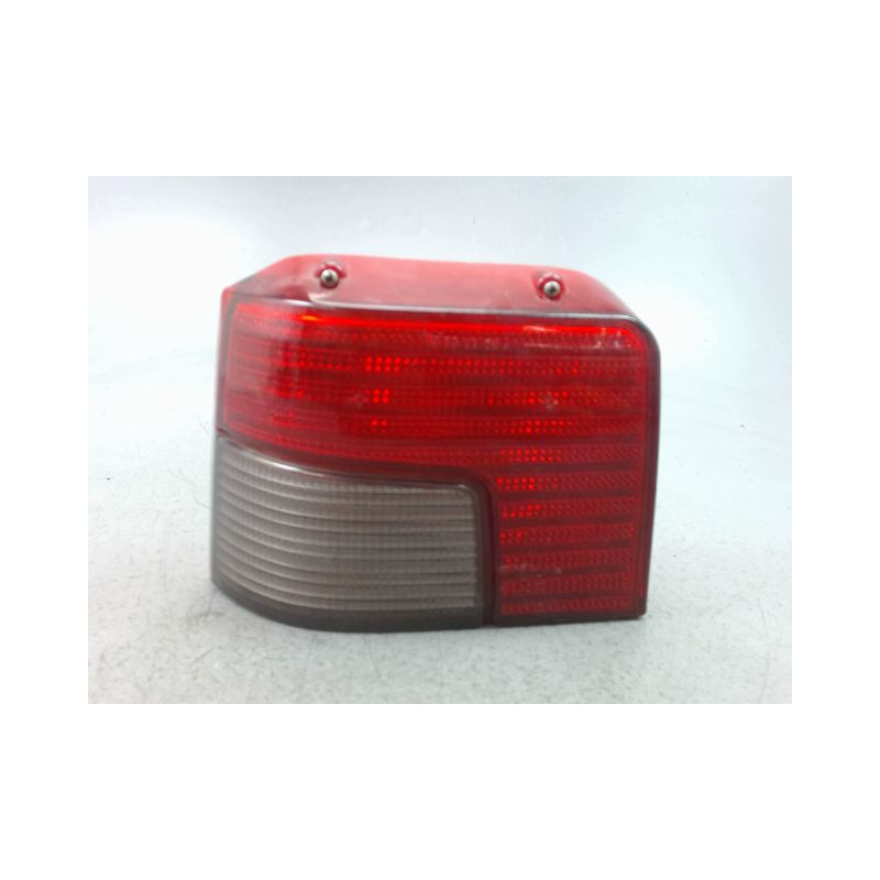 FEU ARRIERE GAUCHE  PEUGEOT 205 Phase 2 1987-1998