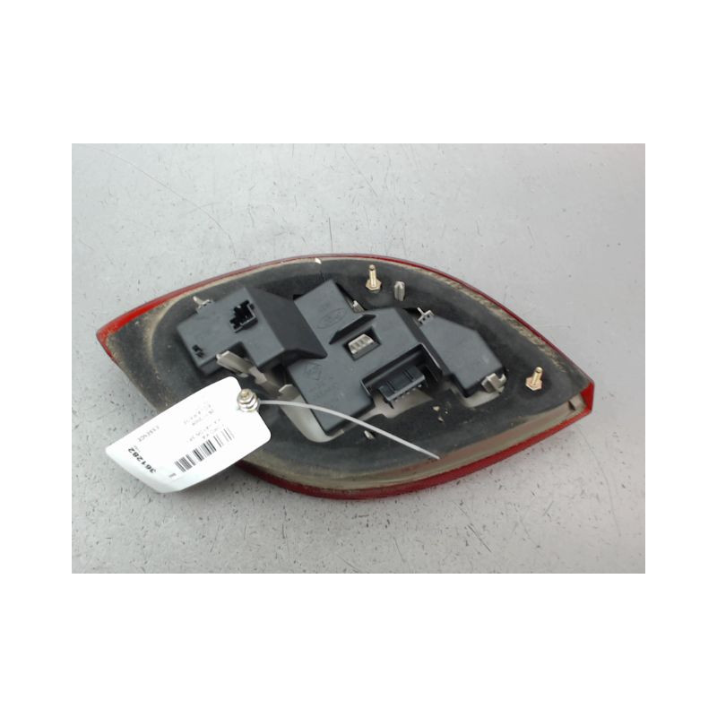 FEU ARRIERE DROIT FORD KA I 1996-2008