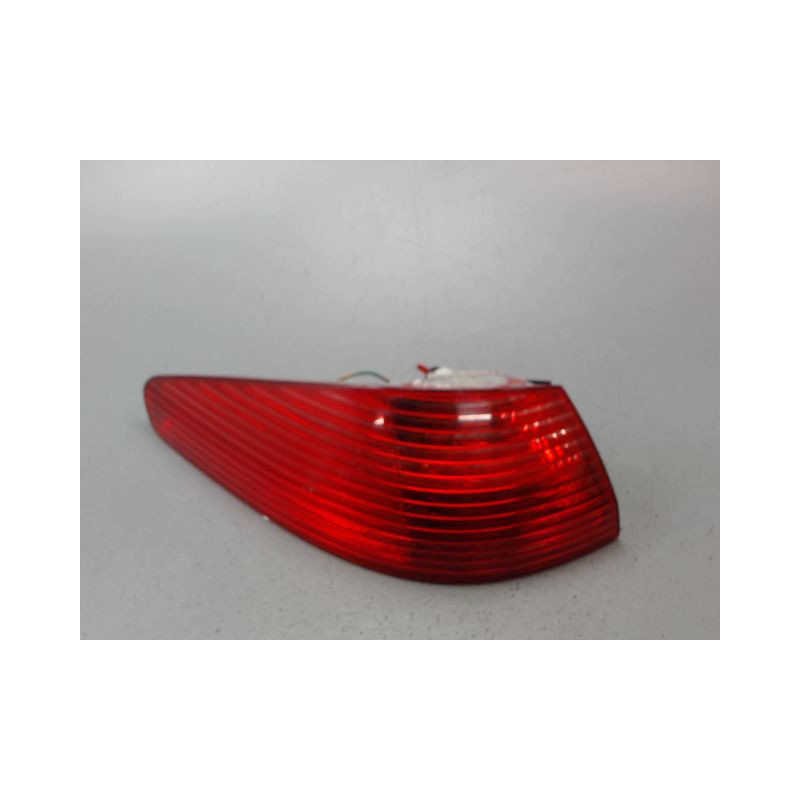 FEU ARRIERE GAUCHE  PEUGEOT 607 BERL. Phase 1 1999-2004