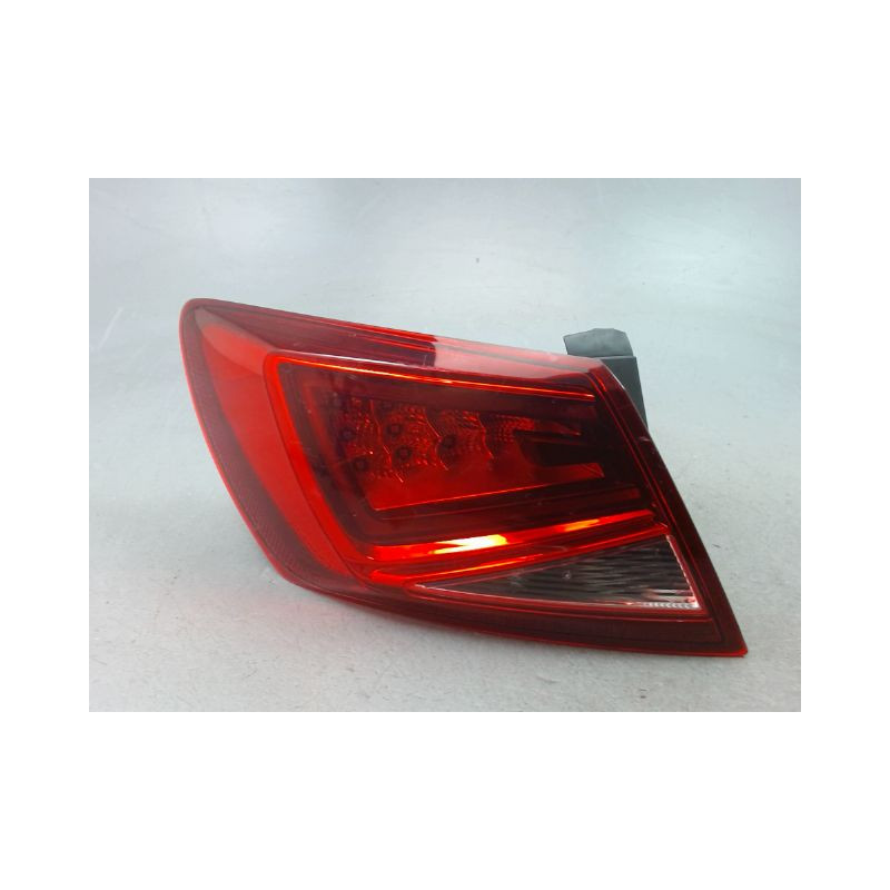 FEU ARRIERE GAUCHE  SEAT LEON 2009-