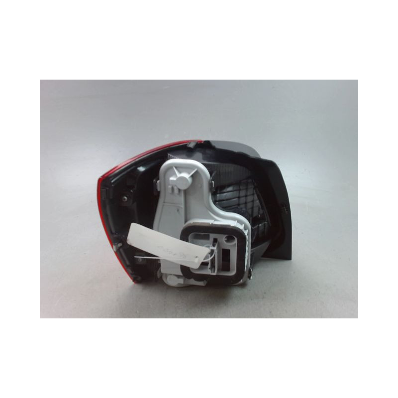 FEU ARRIERE DROIT VOLKSWAGEN POLO V Phase 1 (6R) 2009-2014