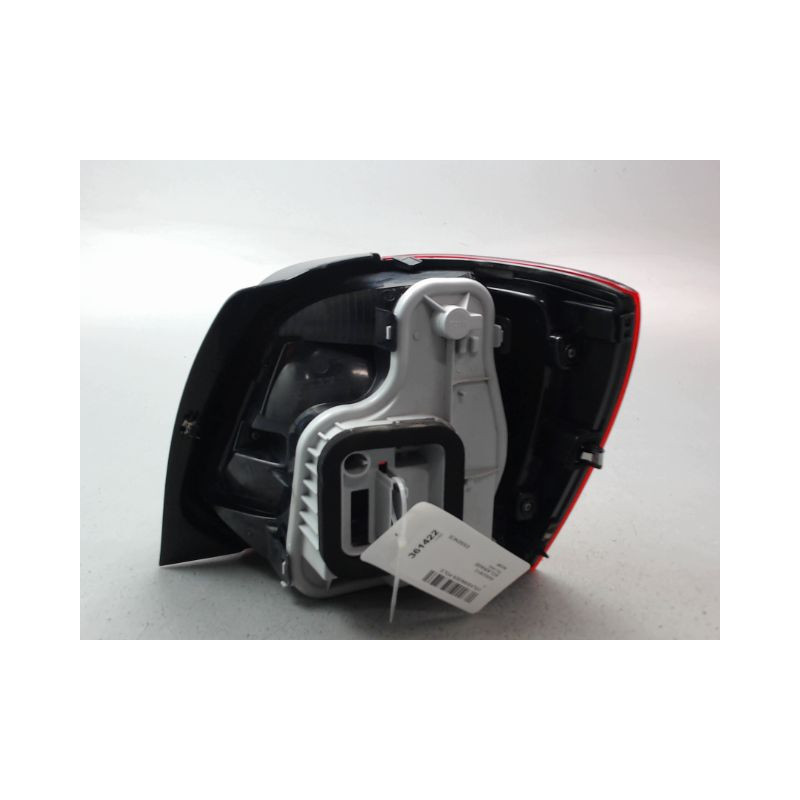 FEU ARRIERE GAUCHE  VOLKSWAGEN POLO V Phase 1 (6R) 2009-2014
