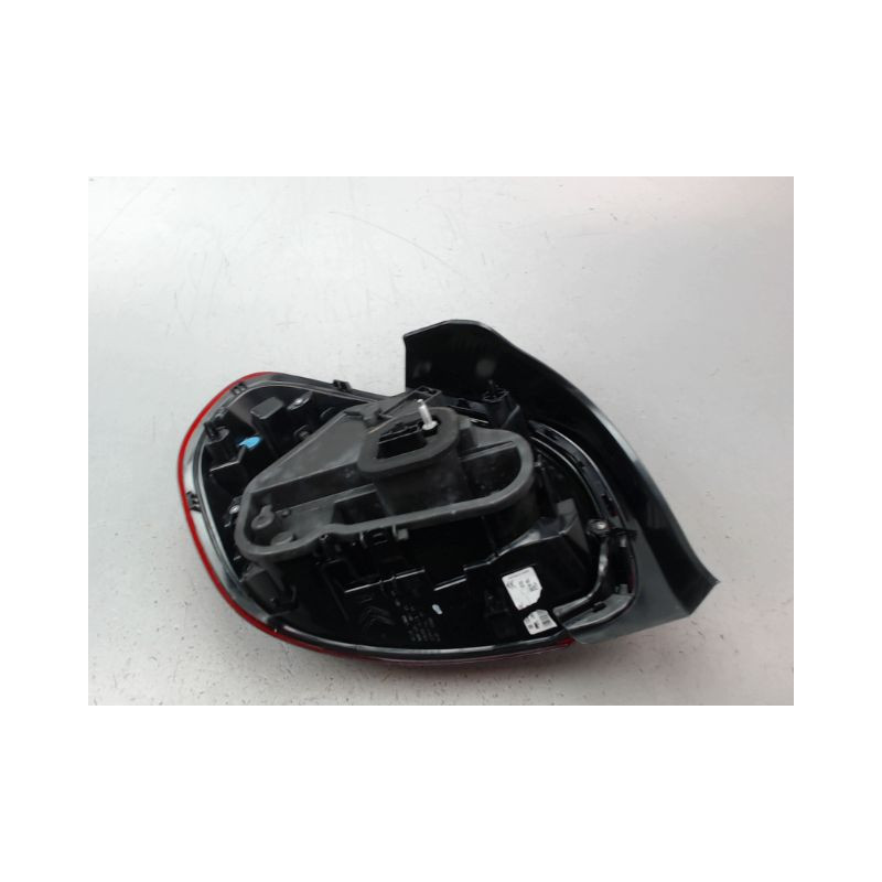 FEU ARRIERE DROIT CITROEN C3 2009-