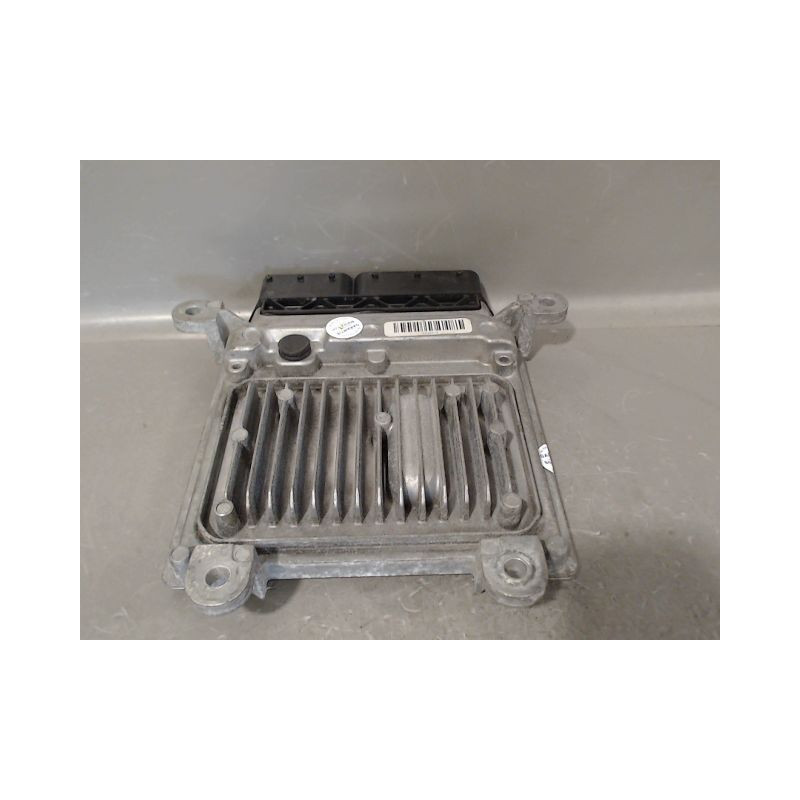 CALCULATEUR MOTEUR INFINITI Q50