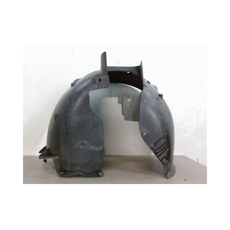 PARE-BOUE AVANT DROIT PEUGEOT 3008