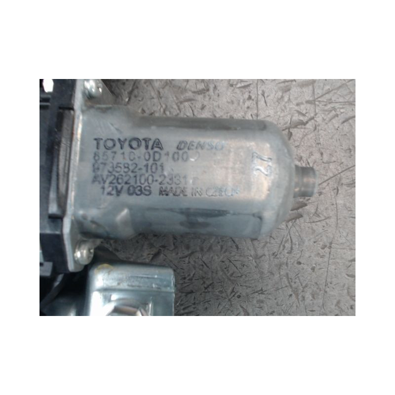 MECANISME LEVE-GLACE AVANT DROIT TOYOTA YARIS