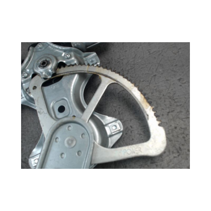 MECANISME LEVE-GLACE AVANT GAUCHE TOYOTA YARIS