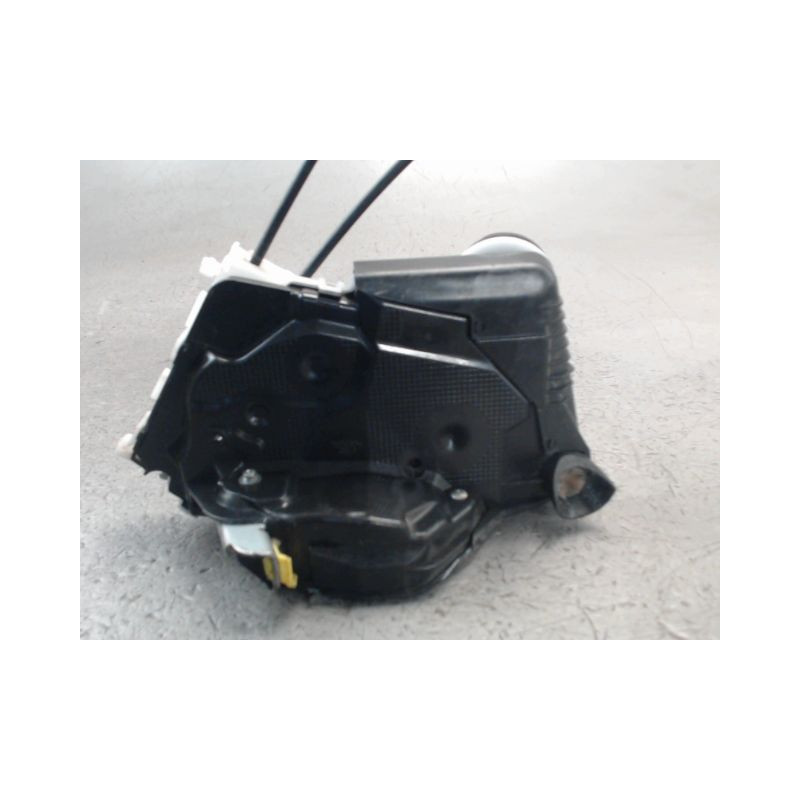 SYSTEME CONDAMNATION AVANT GAUCHE TOYOTA YARIS