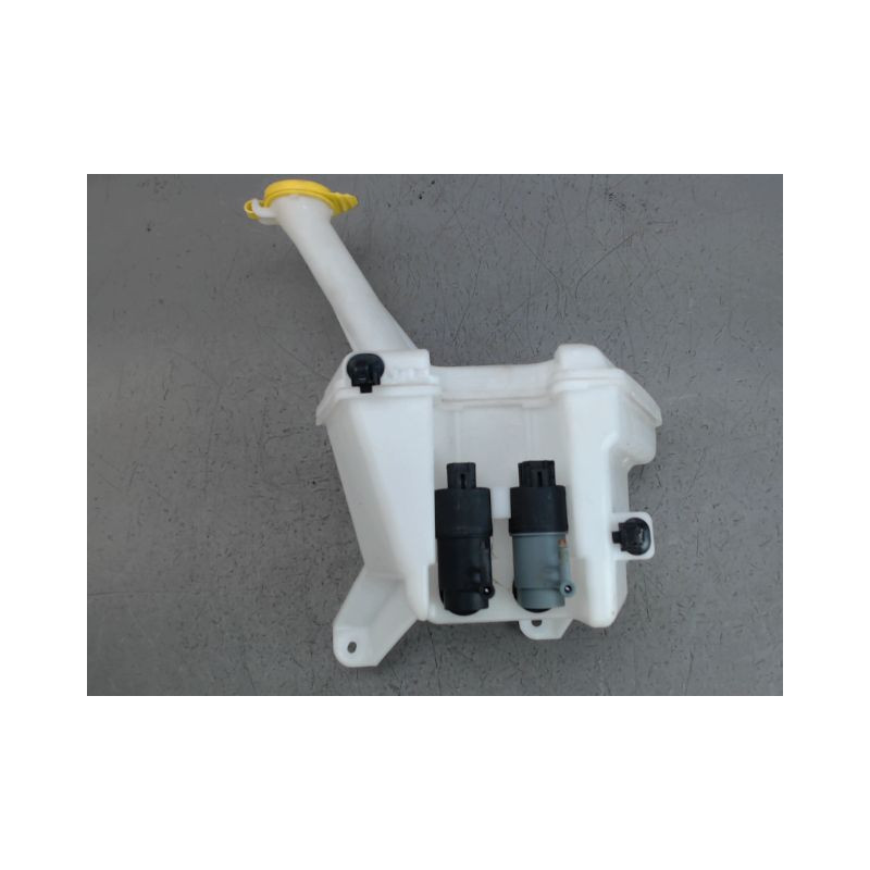 RESERVOIR LAVE-GLACE AVANT TOYOTA YARIS