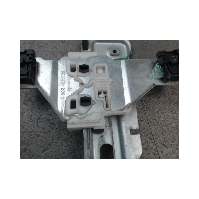 MECANISME LEVE-GLACE AVANT GAUCHE PEUGEOT 3008