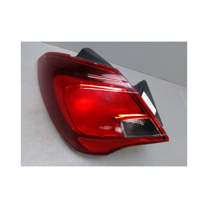 FEU ARRIERE GAUCHE  OPEL CORSA
