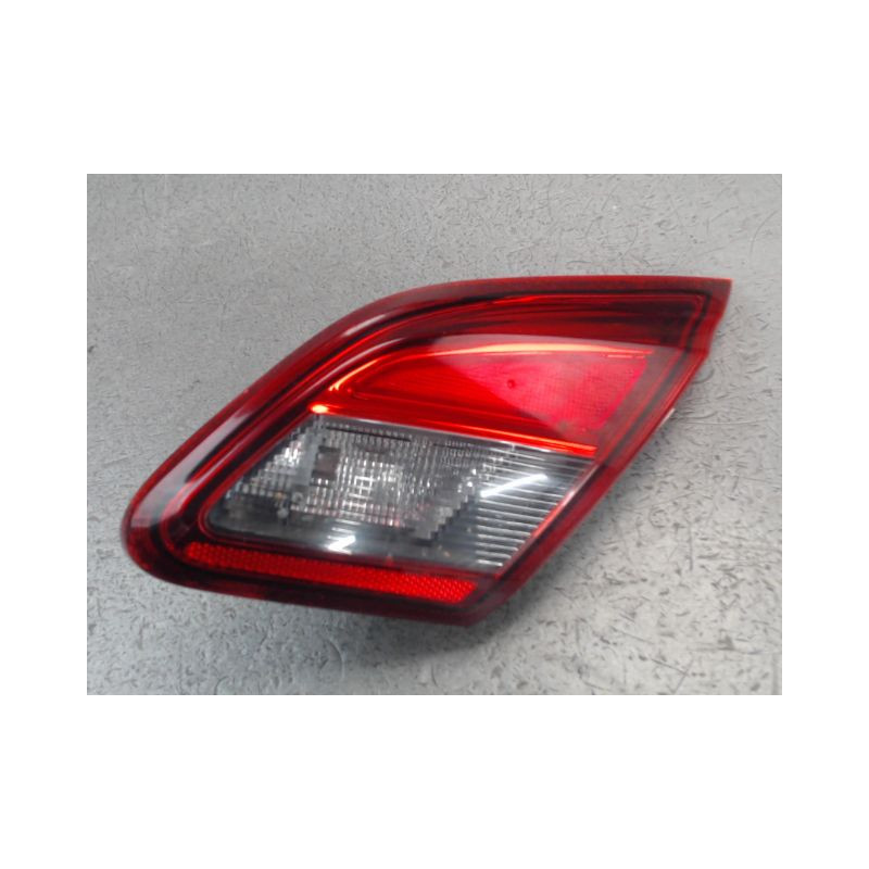 FEU ARRIERE INTERIEUR DROIT OPEL CORSA