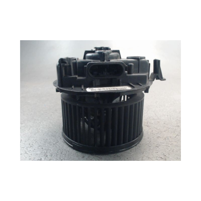 MOTEUR VENTILATEUR CHAUFFAGE RENAULT MEGANE