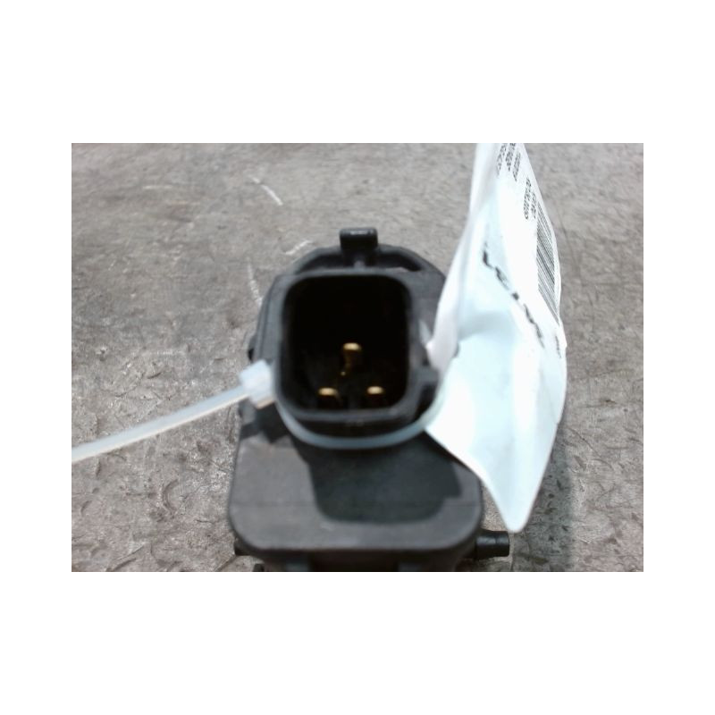 POMPE LAVE-GLACE AVANT KIA RIO 2005-
