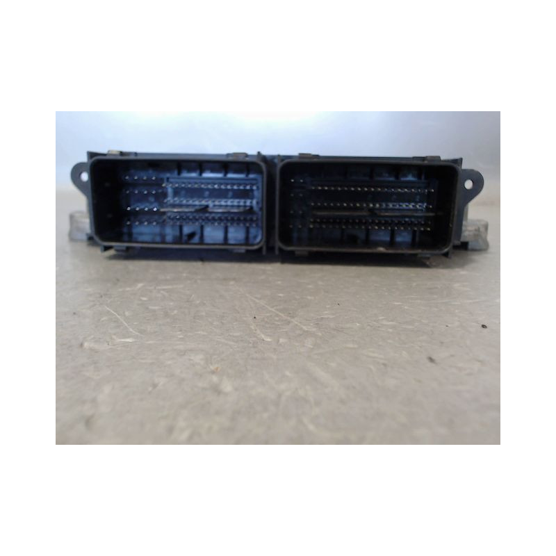 CALCULATEUR MOTEUR FORD FIESTA 2010-